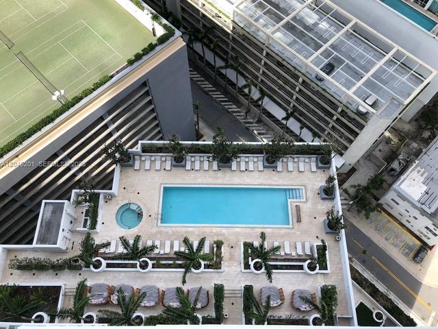 1300 Brickell Bay Dr 2713, Miami, FL 33131