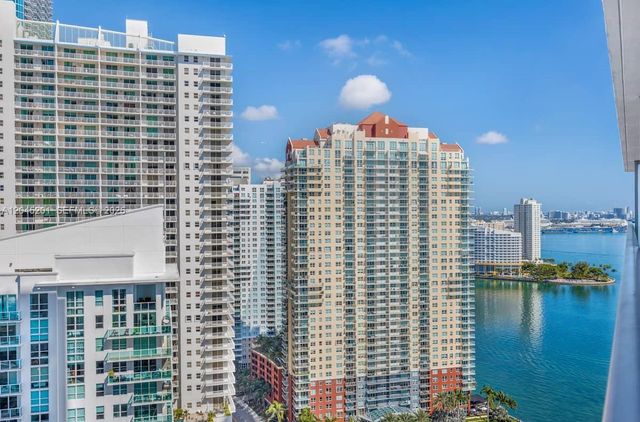 1300 Brickell Bay Dr 2713, Miami, FL 33131
