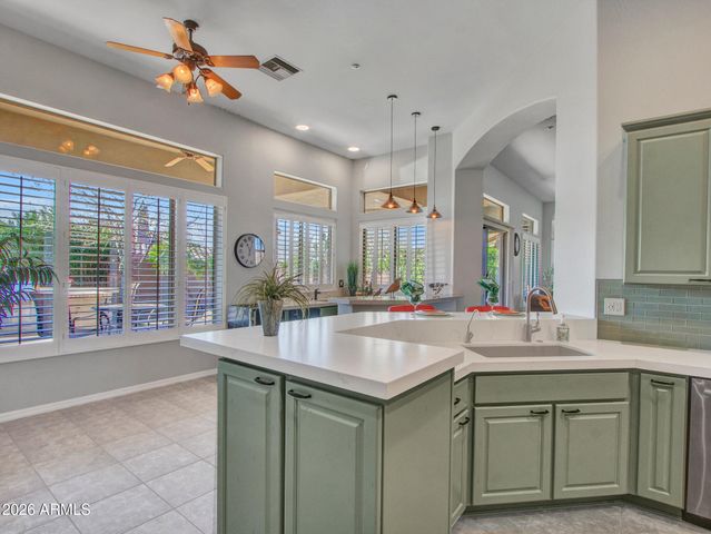 42047 N MOSS SPRINGS Road, Anthem, AZ 85086