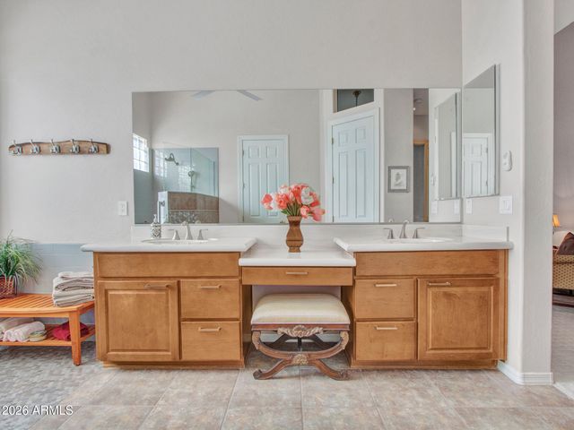 42047 N MOSS SPRINGS Road, Anthem, AZ 85086