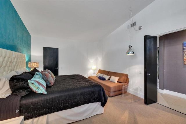 2202 Madrona Drive, Palm Springs, CA 92264