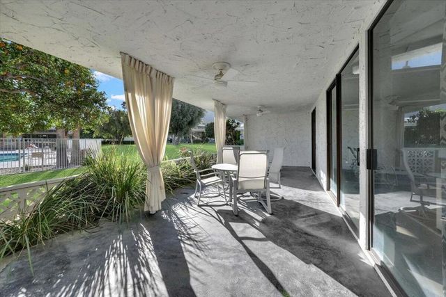 2202 Madrona Drive, Palm Springs, CA 92264