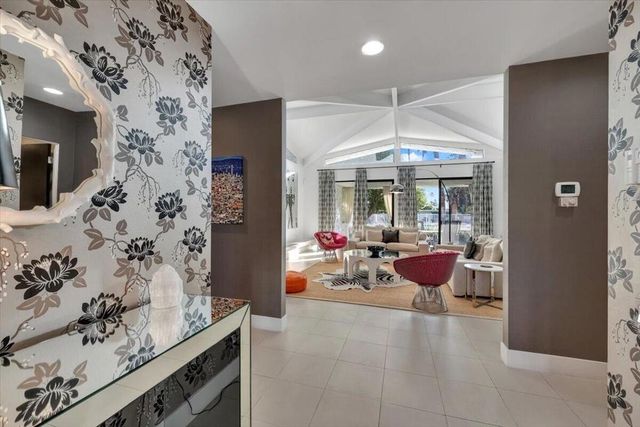 2202 Madrona Drive, Palm Springs, CA 92264