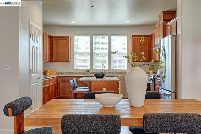 2943 Pescadero Ter, Fremont, CA 94538