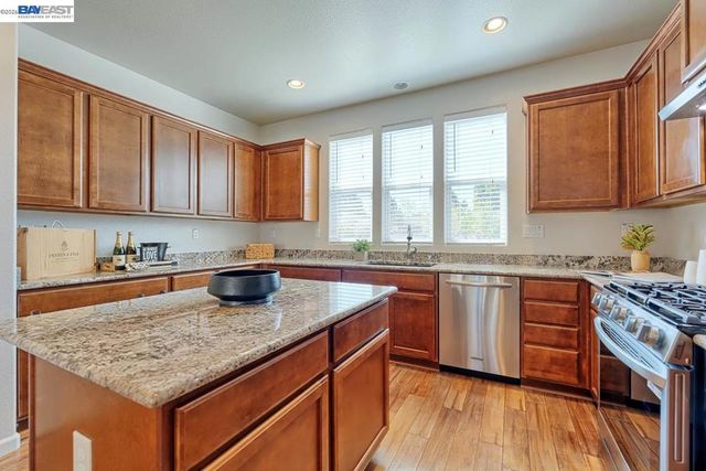 2943 Pescadero Ter, Fremont, CA 94538