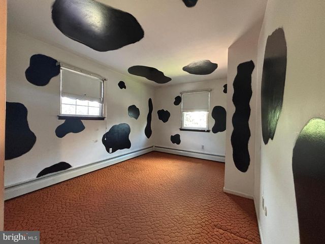 172 CHESTNUT ST, Chalfont, PA 18914