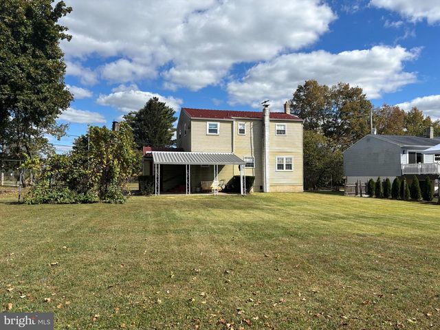 172 CHESTNUT ST, Chalfont, PA 18914