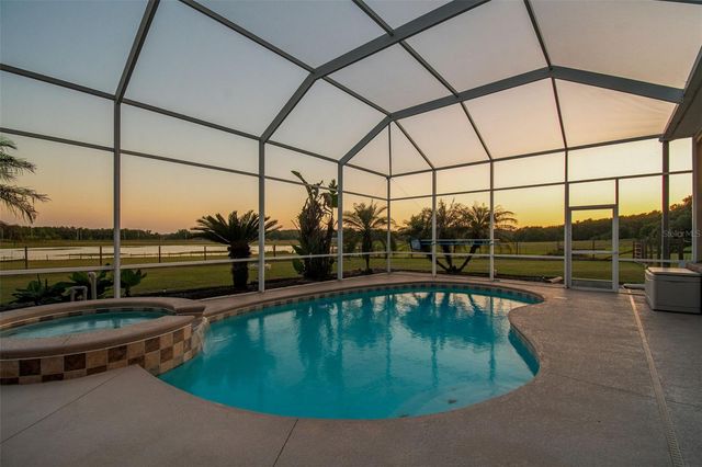35400 LAKE RAY DRIVE, Dade City, FL 33525