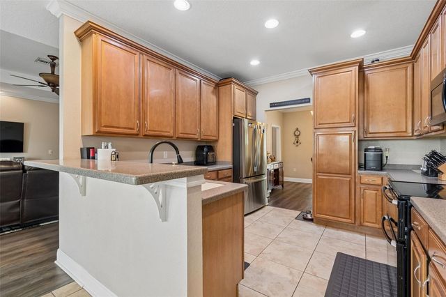 35400 LAKE RAY DRIVE, Dade City, FL 33525
