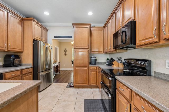 35400 LAKE RAY DRIVE, Dade City, FL 33525
