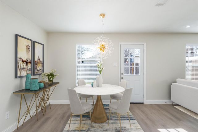 922 White Dove Drive, Arlington, TX 76017