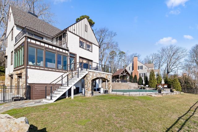 185 Gnome Trail, Lookout Mountain, GA 30750