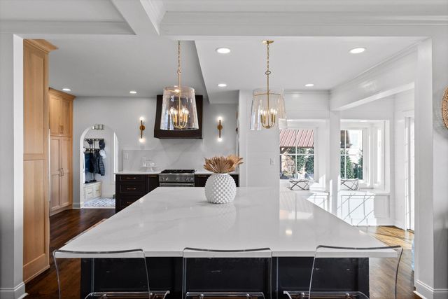 185 Gnome Trail, Lookout Mountain, GA 30750