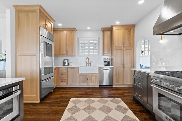 185 Gnome Trail, Lookout Mountain, GA 30750