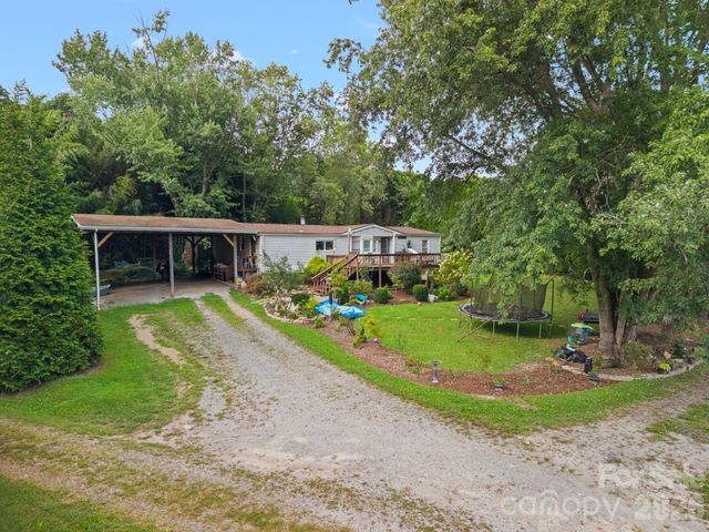 5640 Boylston Highway, Mills River, NC 28759