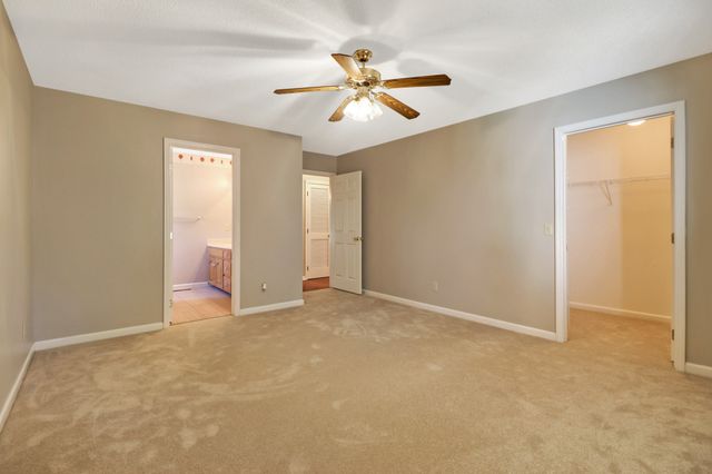 112 Lakewood Dr, Crossville, TN 38558