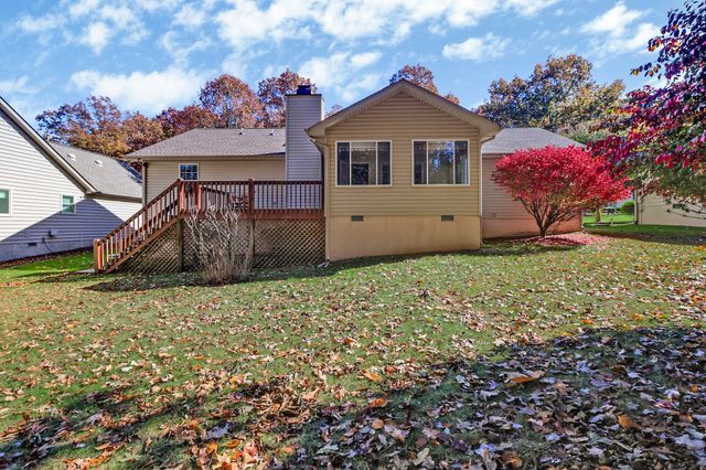 112 Lakewood Dr, Crossville, TN 38558