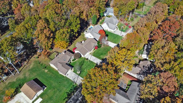 112 Lakewood Dr, Crossville, TN 38558