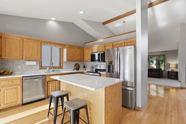 1315 Oakwood Lane, Hanover, MN 55341