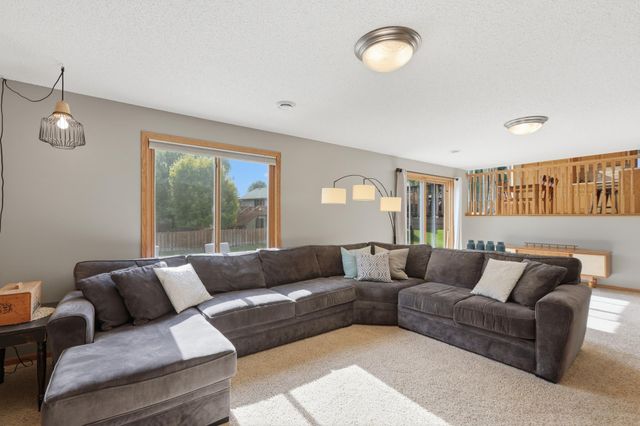 1315 Oakwood Lane, Hanover, MN 55341