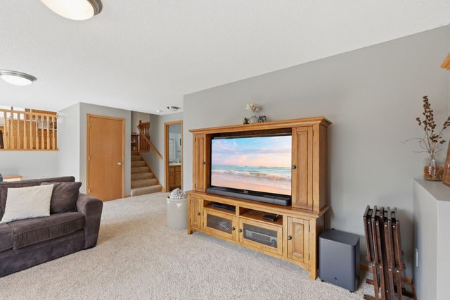 1315 Oakwood Lane, Hanover, MN 55341