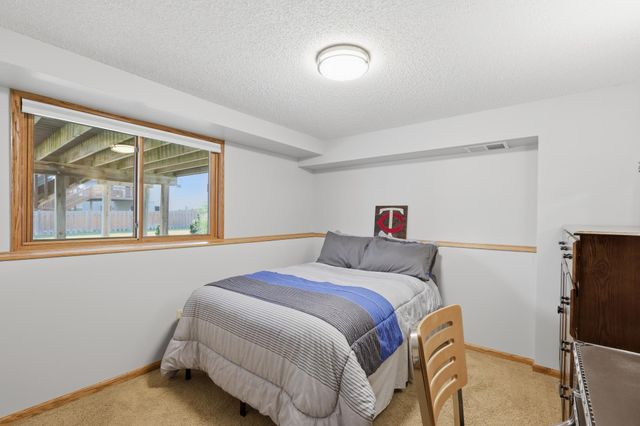 1315 Oakwood Lane, Hanover, MN 55341