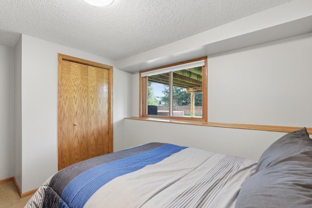1315 Oakwood Lane, Hanover, MN 55341