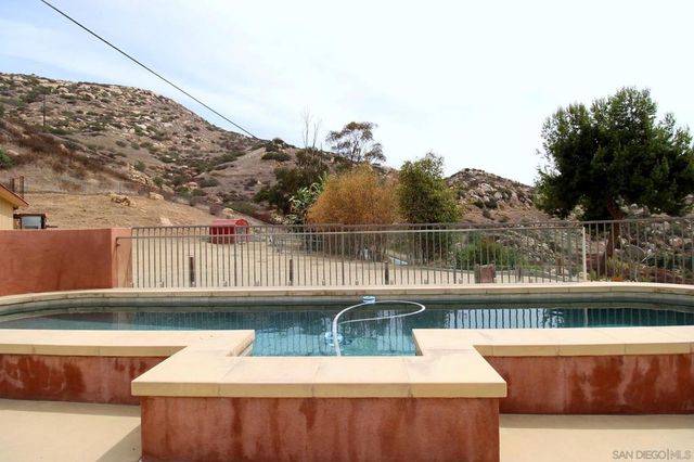 14388 Highland Valley, Escondido, CA 92025