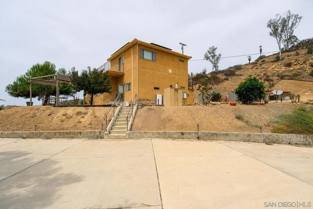 14388 Highland Valley, Escondido, CA 92025