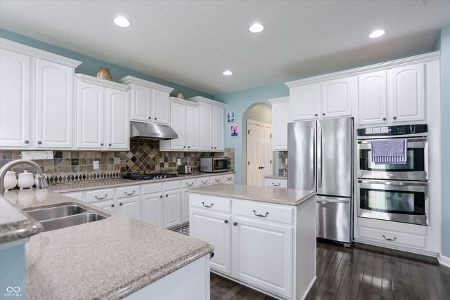 1197 Lucca Drive, Greenwood, IN 46143