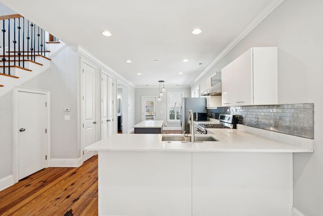 194 Fishburne Street, Charleston, SC 29403