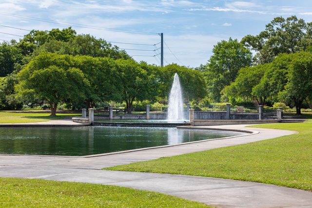 194 Fishburne Street, Charleston, SC 29403