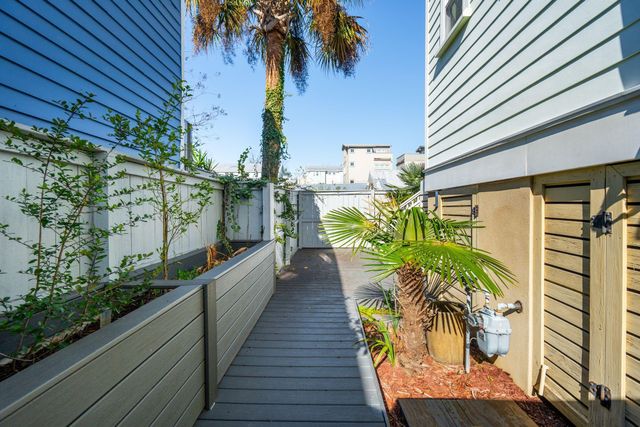 194 Fishburne Street, Charleston, SC 29403