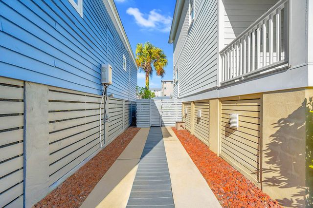 194 Fishburne Street, Charleston, SC 29403