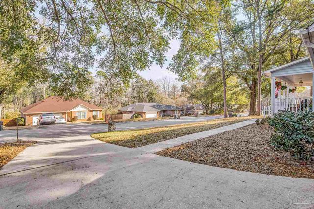 10046 Huntsman Path, Pensacola, FL 32514