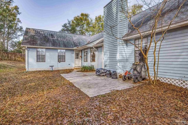 10046 Huntsman Path, Pensacola, FL 32514