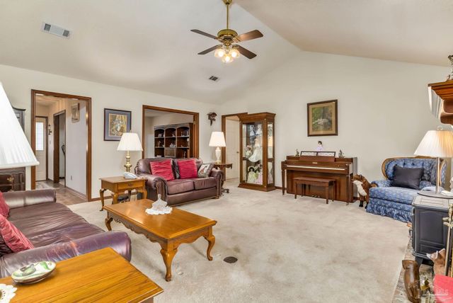 10046 Huntsman Path, Pensacola, FL 32514