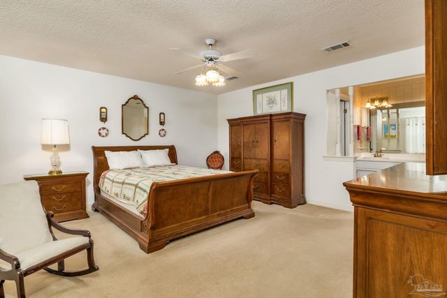 10046 Huntsman Path, Pensacola, FL 32514