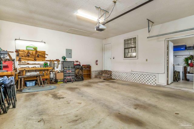 10046 Huntsman Path, Pensacola, FL 32514