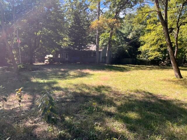337 N Weber Road, Muskegon, MI 49445