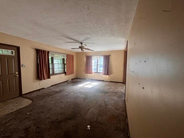 337 N Weber Road, Muskegon, MI 49445