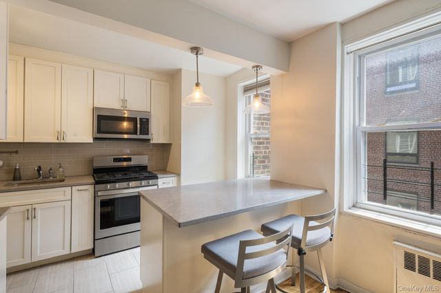 35-50 75th Street 3C, Jackson Heights, NY 11372