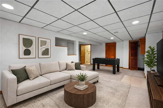 1599 Collier Avenue, Heidelberg, PA 15106