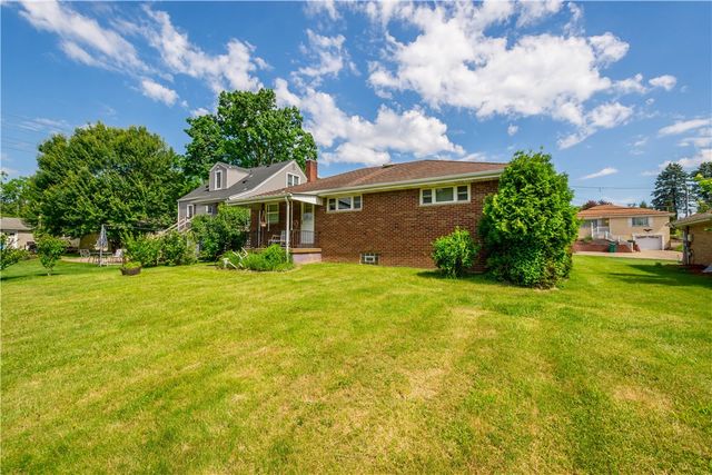 1599 Collier Avenue, Heidelberg, PA 15106