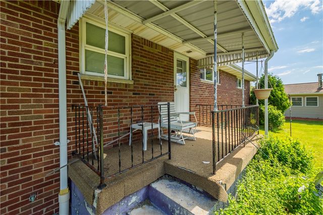 1599 Collier Avenue, Heidelberg, PA 15106