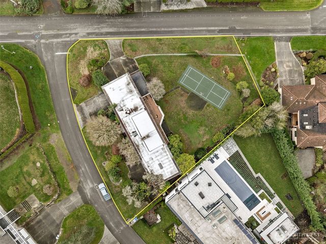 9808 NE 33rd Street, Bellevue, WA 98004