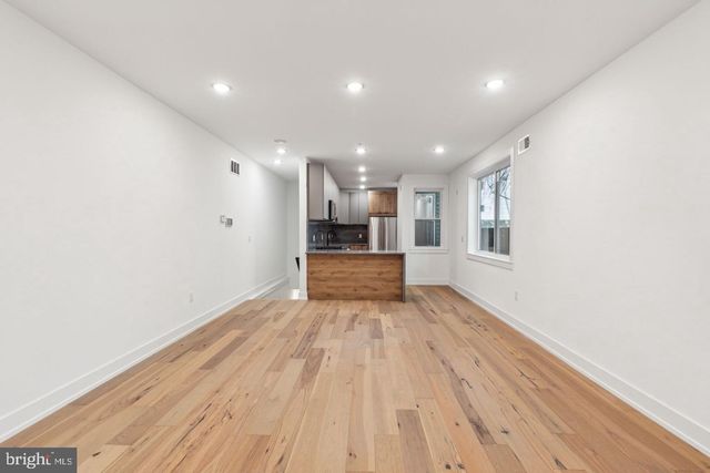 1214 E SUSQUEHANNA AVE, Philadelphia, PA 19125