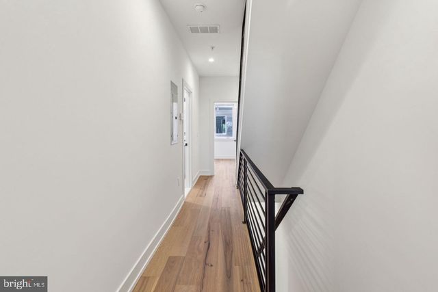 1214 E SUSQUEHANNA AVE, Philadelphia, PA 19125