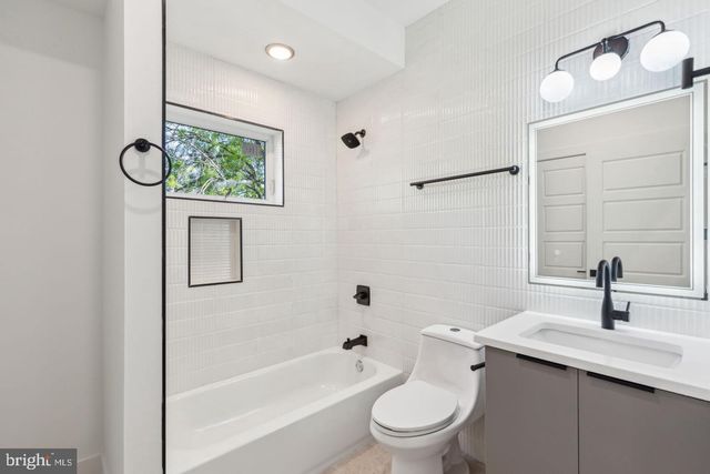 1214 E SUSQUEHANNA AVE, Philadelphia, PA 19125