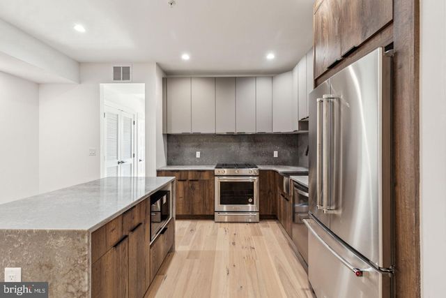 1214 E SUSQUEHANNA AVE, Philadelphia, PA 19125